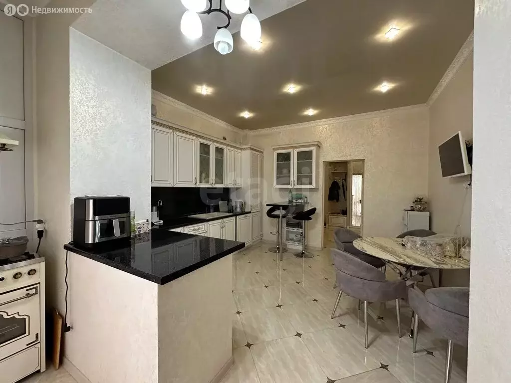 3-комнатная квартира: Магас, улица Эльберта Нальгиева, 21 (107 м) - Фото 2