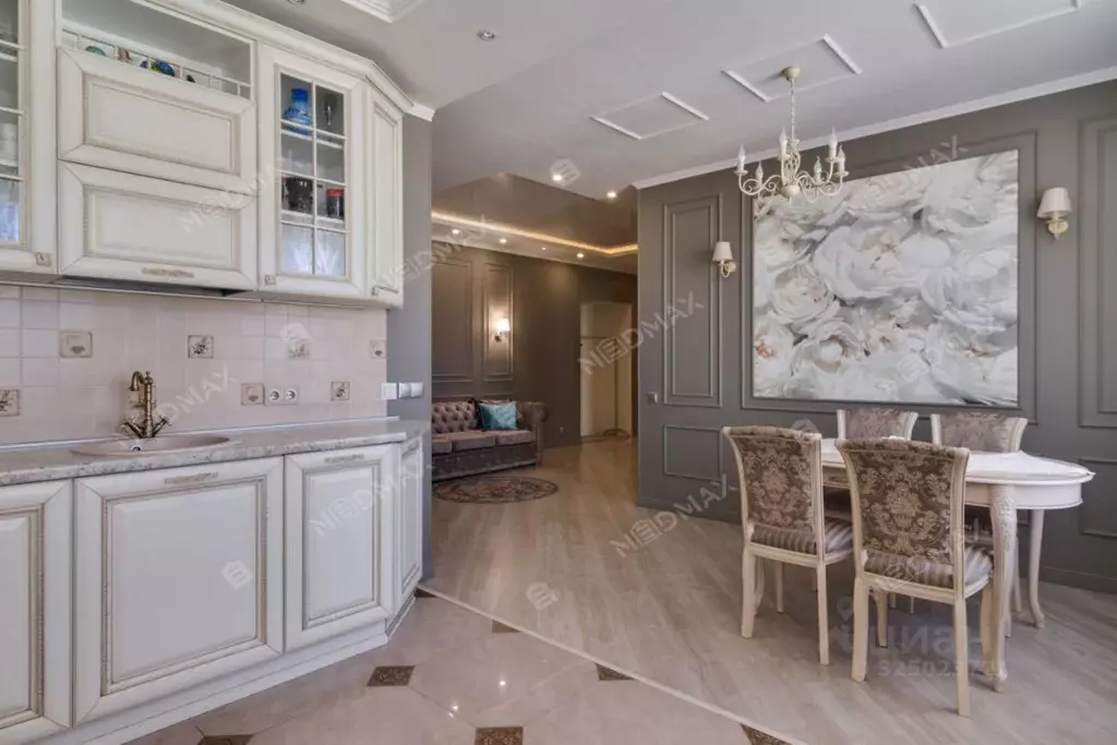 3-к кв. Санкт-Петербург ул. Тарасова, 11 (70.0 м) - Фото 1