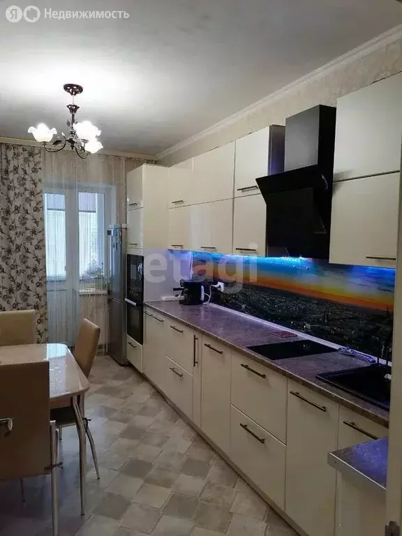 3-комнатная квартира: Кемерово, проспект Шахтёров, 72 (76.5 м) - Фото 1