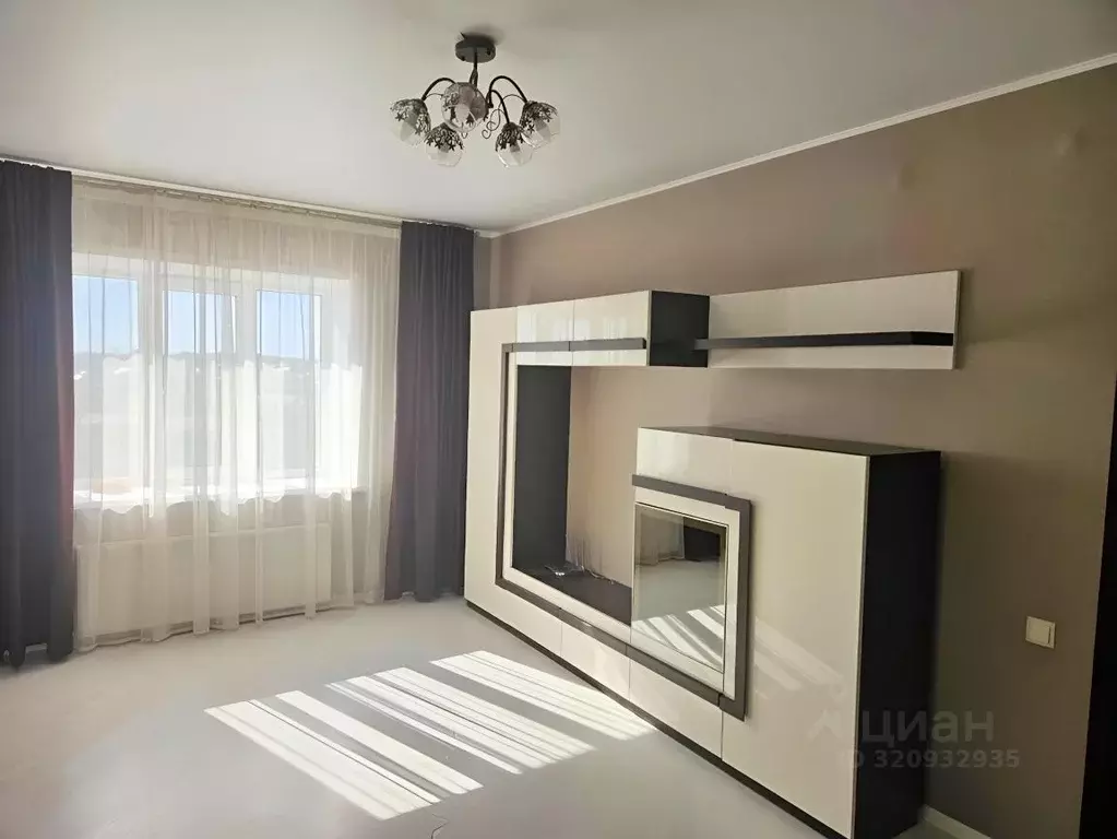 1-к кв. Тамбовская область, Тамбов Пролетарская ул., 2Д (45.0 м) - Фото 0