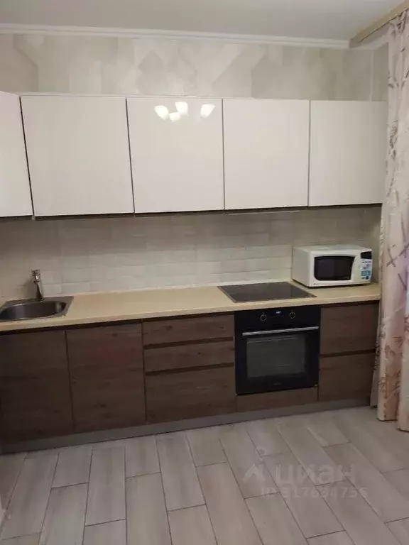 3-к кв. Москва ул. Богданова, 48К1 (80.0 м) - Фото 0
