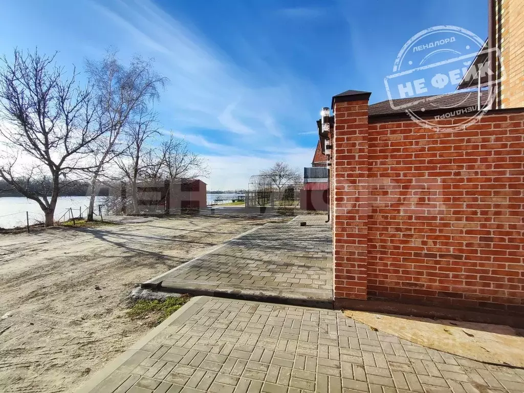 Дом в Ростовская область, Азовский район, Елизаветинское с/пос, Курган ... - Фото 1