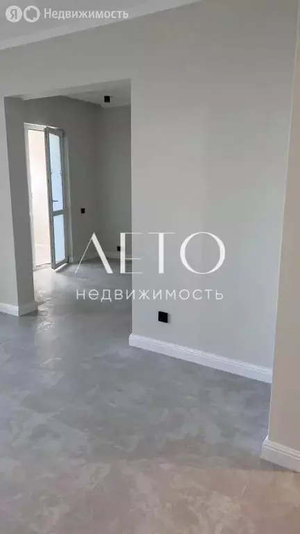 2-комнатная квартира: Сочи, улица Яна Фабрициуса, 2/9А (70 м) - Фото 2