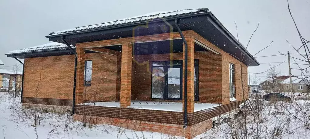 Коттедж в Белгородская область, Старооскольский городской округ, с. ... - Фото 0