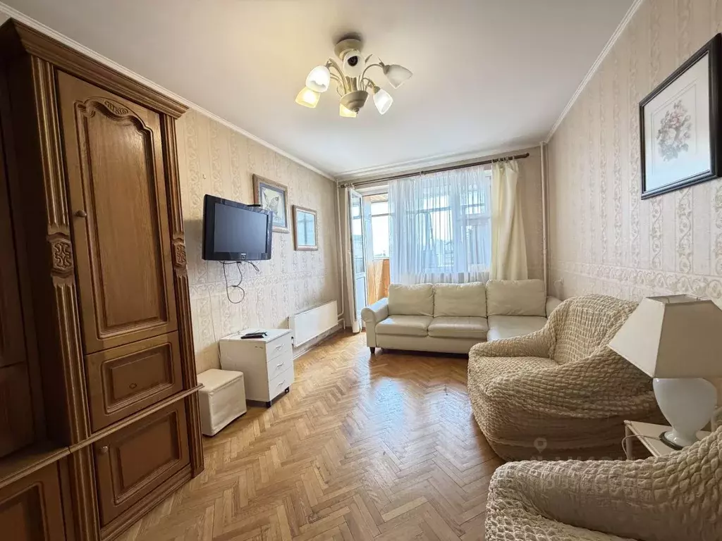 3-к кв. Москва ул. Барышиха, 32К1 (76.0 м) - Фото 2