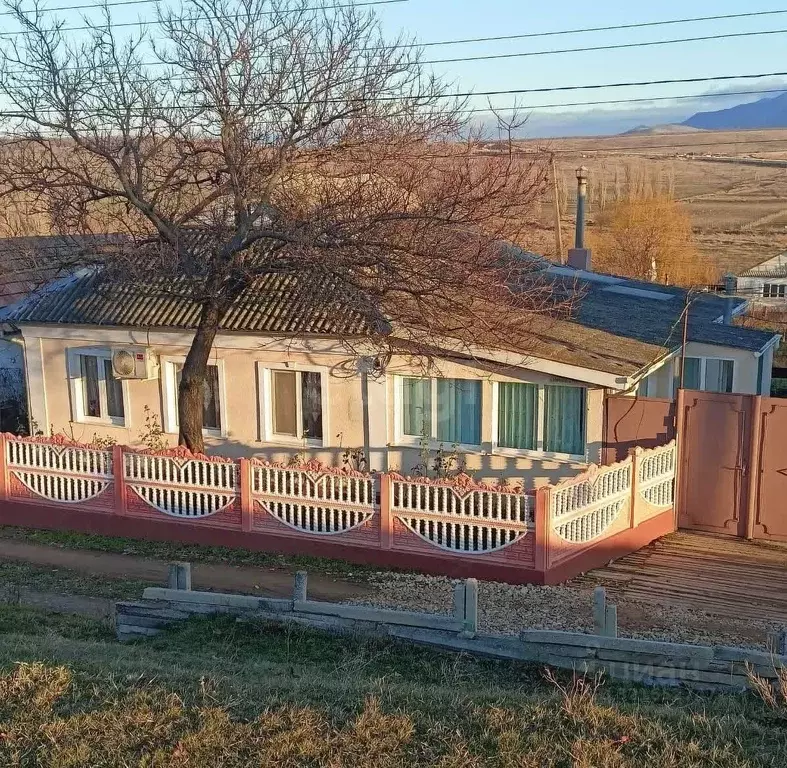 Дом в Крым, Кировский район, с. Льговское ул. Мичурина (84 м) - Фото 0