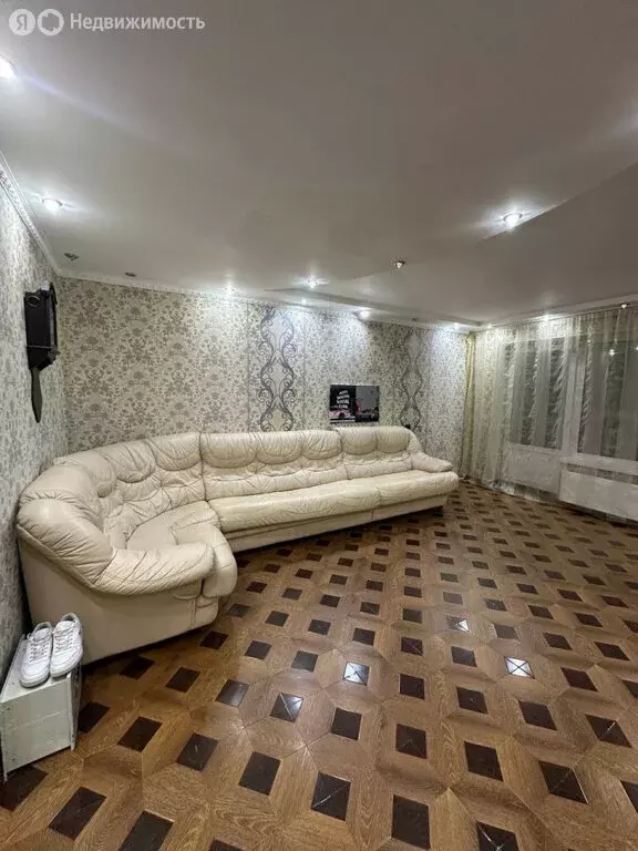 3-комнатная квартира: Екатеринбург, улица Готвальда, 21к3 (89 м) - Фото 1