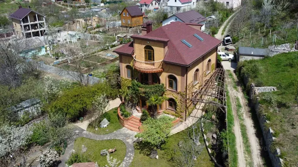 Дом в Крым, Алушта ул. Брусничная, 17 (266 м) - Фото 2