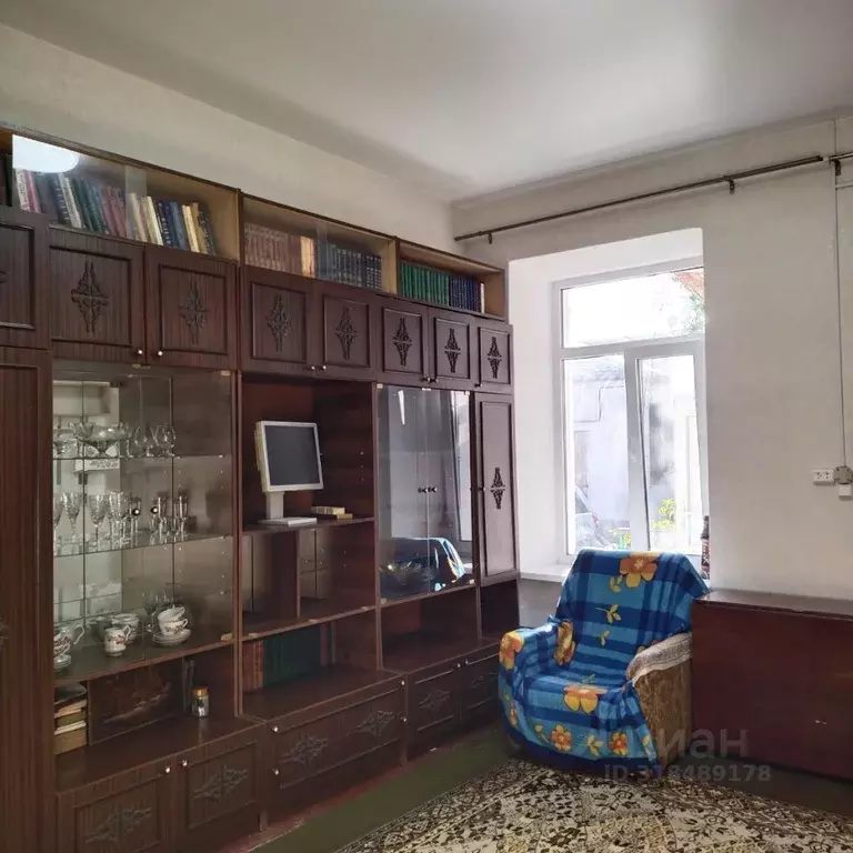 1-к кв. Крым, Симферополь ул. Долгоруковская, 5 (31.0 м) - Фото 1