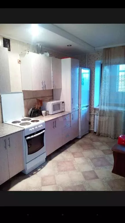 4-к. квартира, 90м, 4/9эт. - Фото 0