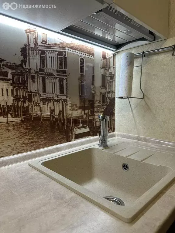 3-комнатная квартира: Архангельск, исторический район Соломбала, улица ... - Фото 1