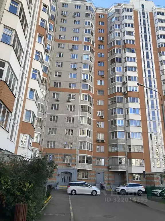 3-к кв. Москва, Москва, Московский г. ул. Радужная, 1 (81.0 м) - Фото 0