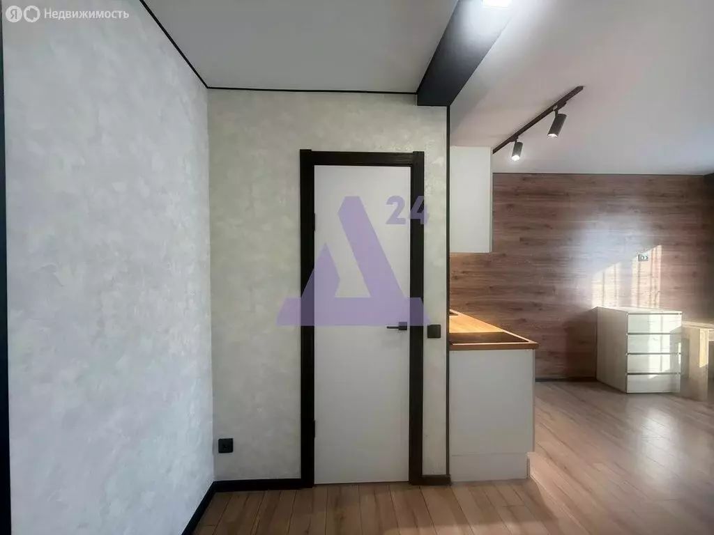 Квартира-студия: Барнаул, улица Крупской, 99к2 (17 м) - Фото 1