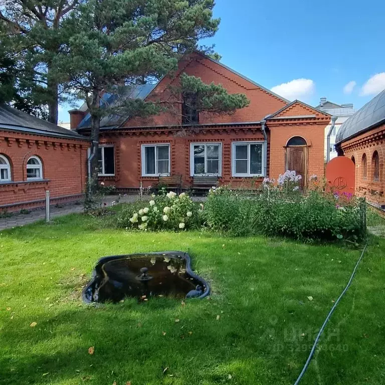 Дом в Омская область, Муромцево рп ул. Ленина, 129 (100 м) - Фото 1