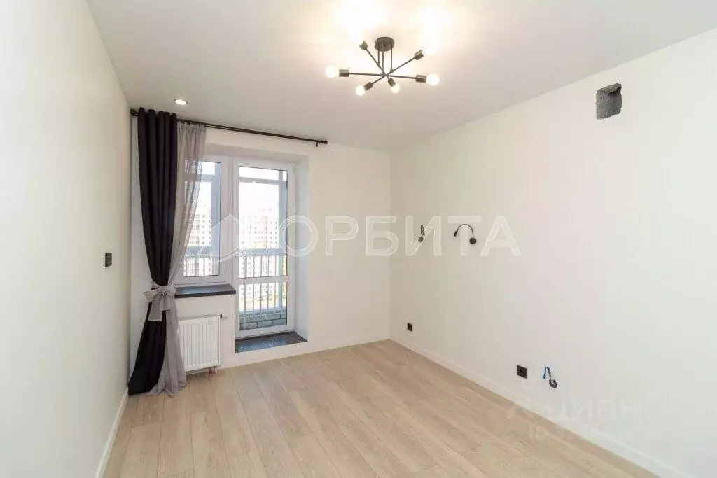 2-к кв. Тюменская область, Тюмень ул. Ветеранов Труда, 9Ак4 (59.4 м) - Фото 1