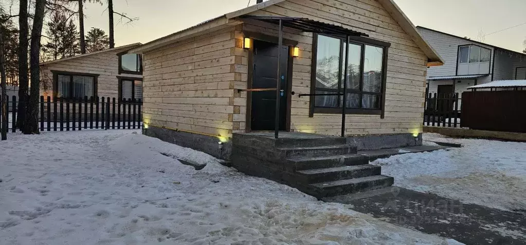 Дом в Бурятия, Северобайкальск ул. 60 лет ВЛКСМ, 2А (60 м) - Фото 1