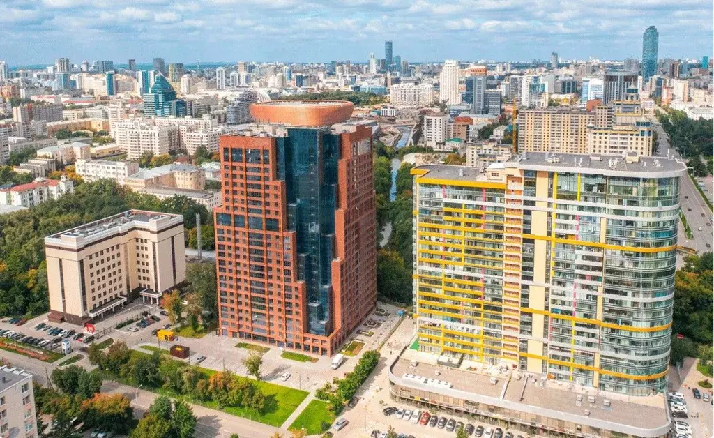 3-к кв. Свердловская область, Екатеринбург ул. Большакова, 66 (91.2 м) - Фото 1