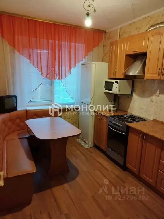 3-к кв. Белгородская область, Старый Оскол Рудничный мкр, 11А (63.0 м) - Фото 1