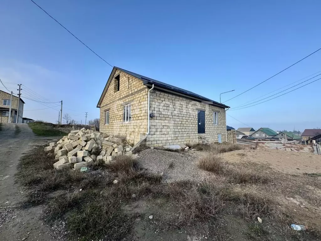 Дом в Дагестан, Дербент ул. Артековская, 1 (99 м) - Фото 1