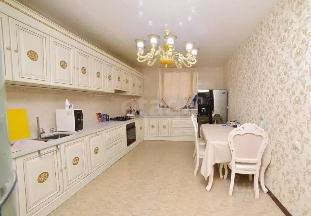 Дом в Саха (Якутия), Якутск Холбос кв-л, 9 (216 м) - Фото 0
