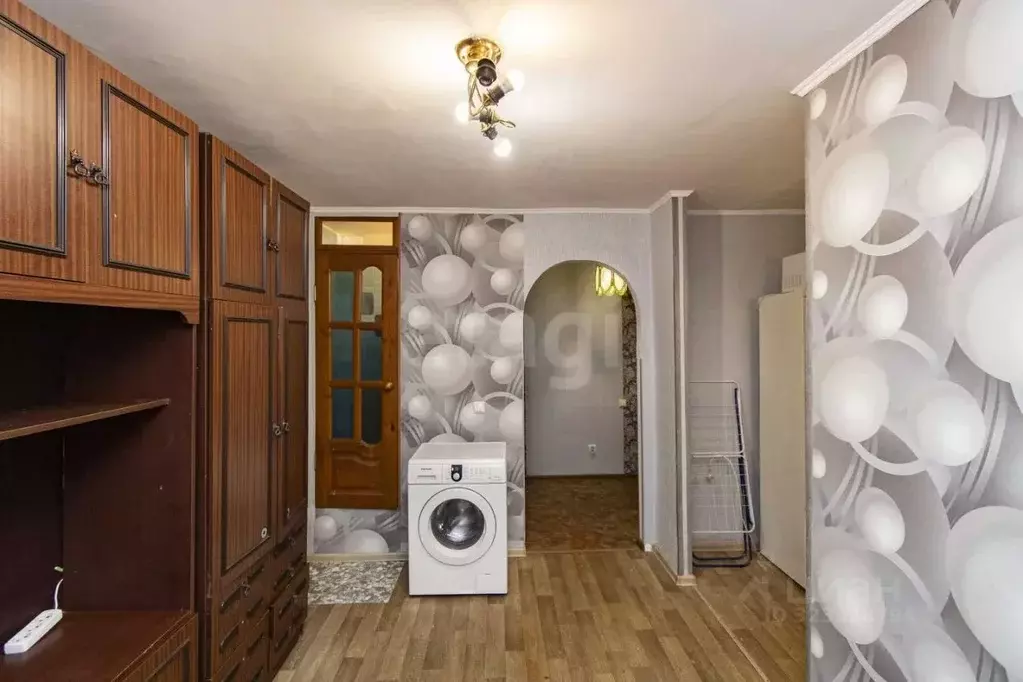 2-к кв. Тюменская область, Тюмень проезд Геологоразведчиков, 6 (23.7 ... - Фото 1