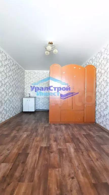 Комната 18 м в 1-к., 2/5 эт. - Фото 0