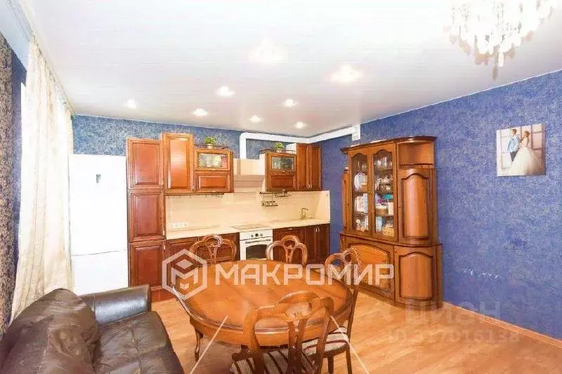 Квартира, 3 комнаты, 72.2 м - Фото 0