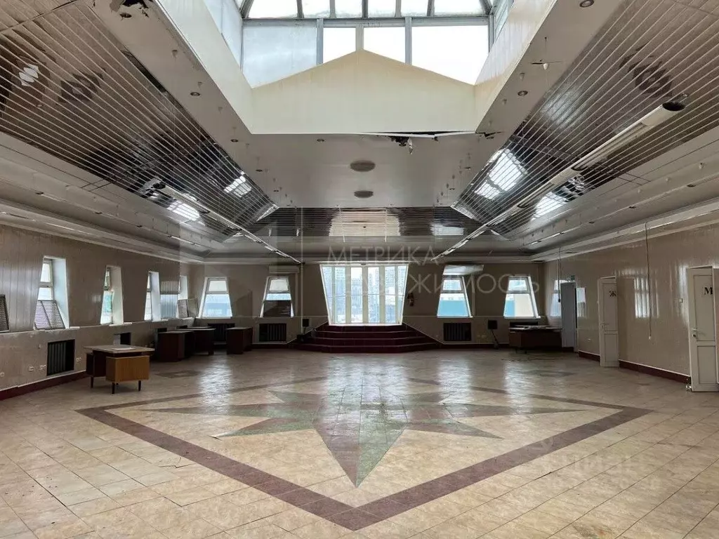 Офис в Тюменская область, Тюмень ул. Московский Тракт, 140 (300 м) - Фото 1