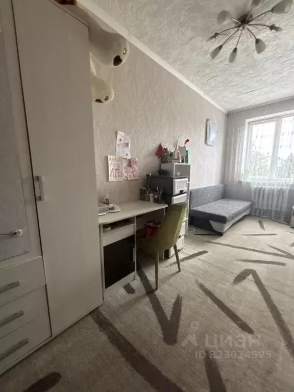 Комната Калининградская область, Калининград Красная ул., 138 (12.0 м) - Фото 1