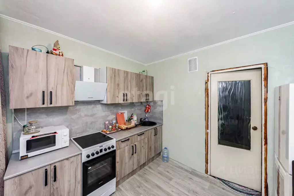 2-к кв. Тюменская область, Тюмень ул. Монтажников, 15А (49.3 м) - Фото 1