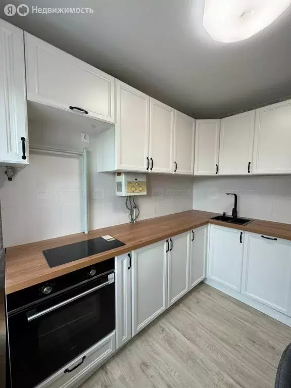 3-комнатная квартира: Казань, улица Академика Губкина, 48 (53 м) - Фото 0