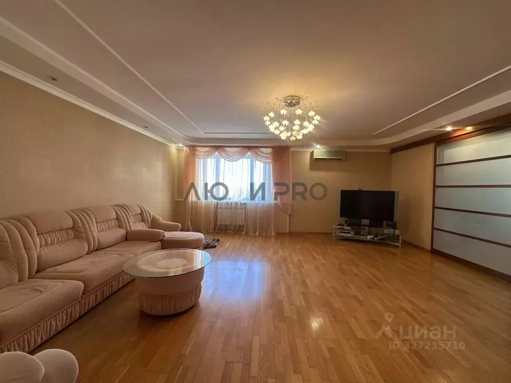 4-к кв. Башкортостан, Уфа ул. Карла Маркса, 53/1 (160.0 м) - Фото 1