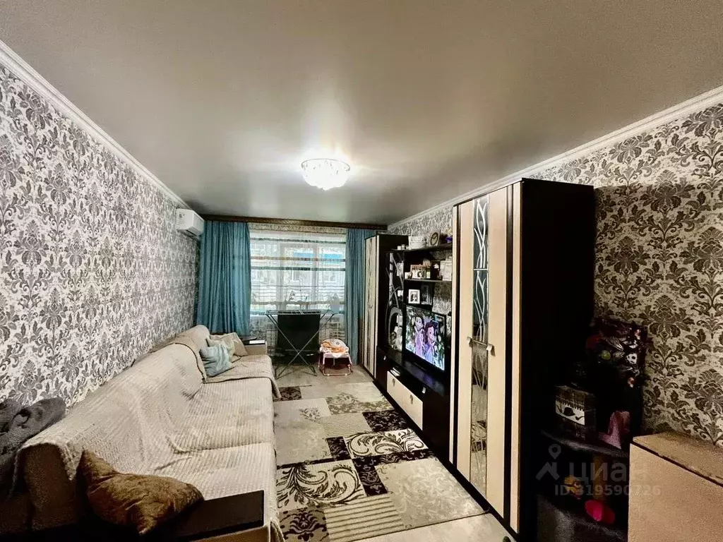 3-к кв. Воронежская область, Борисоглебск ул. Чкалова (57.3 м) - Фото 0