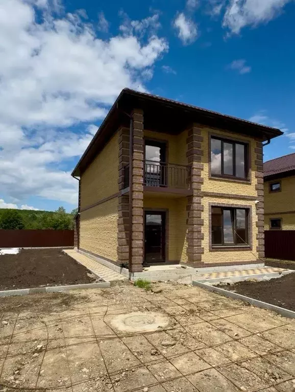 Дом в Краснодарский край, Горячий Ключ ул. Вокзальная Площадь (170 м) - Фото 1