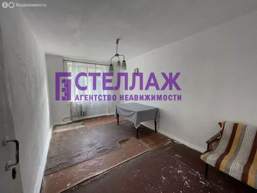 3-комнатная квартира: Феодосия, улица Челнокова, 62 (70.2 м) - Фото 0