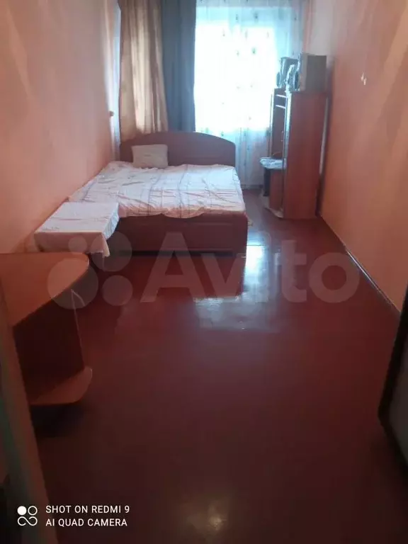 Комната 33 м в 3-к., 2/2 эт. - Фото 0