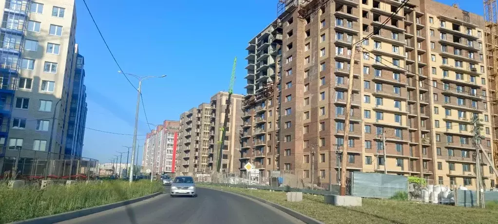 3-к кв. Хакасия, Абакан ул. Генерала Тихонова, 1 (56.5 м) - Фото 1