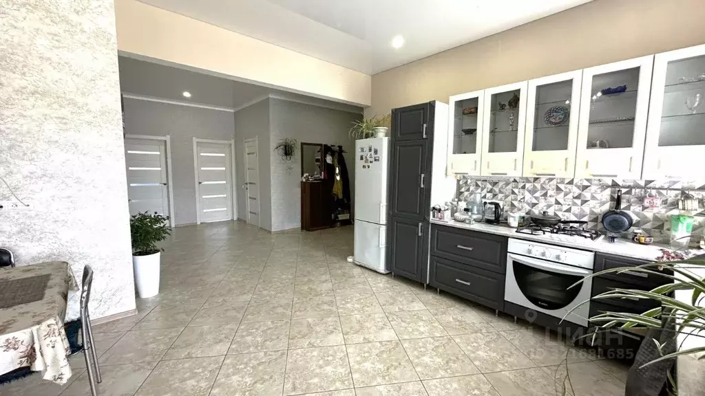 Дом в Краснодарский край, Красноармейский район, Новомышастовское ... - Фото 0