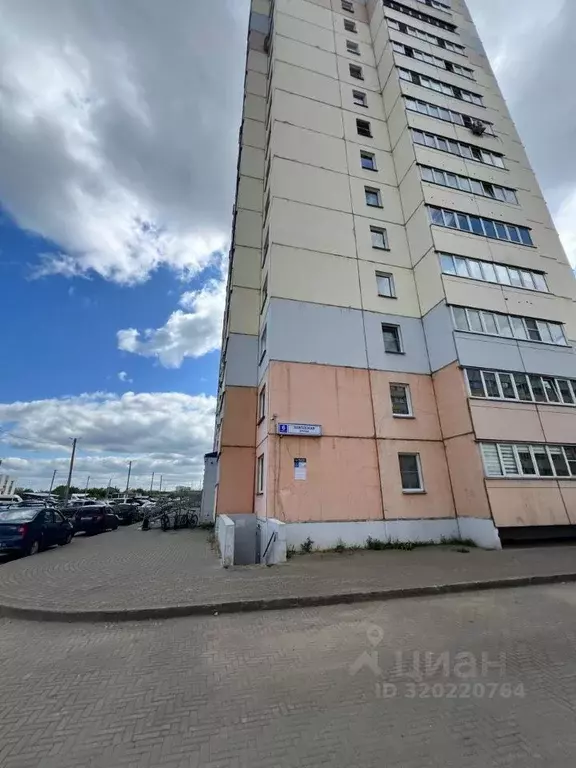 2-к кв. Кировская область, Киров Заводская ул., 6к1 (52.1 м) - Фото 1