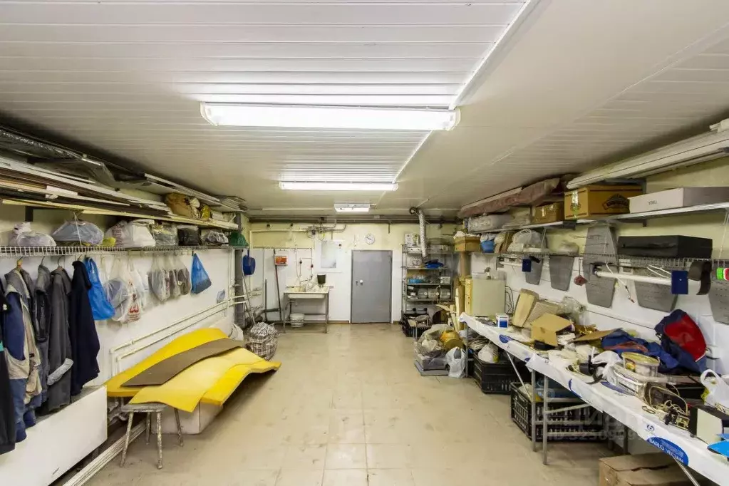 Склад в Тюменская область, Тюмень ул. 50 лет Октября, 184А (177 м) - Фото 1