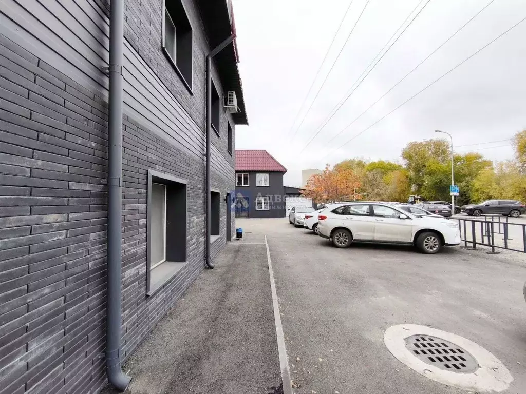 Помещение свободного назначения в Тюменская область, Тюмень ул. ... - Фото 2