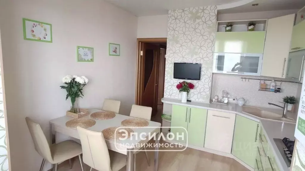 4-к кв. Курская область, Курск Коммунальная ул., 12 (95.6 м) - Фото 1