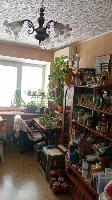 3-комнатная квартира: Саратов, улица имени В.И. Лебедева-Кумача, 67 ... - Фото 1