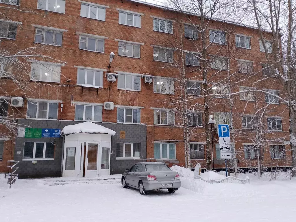 Помещение свободного назначения в Коми, Вуктыл Комсомольская ул., 5 ... - Фото 1