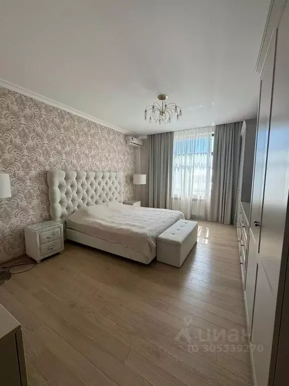 3-к кв. Татарстан, Казань ул. Кави Наджми, 22А (100.0 м) - Фото 0