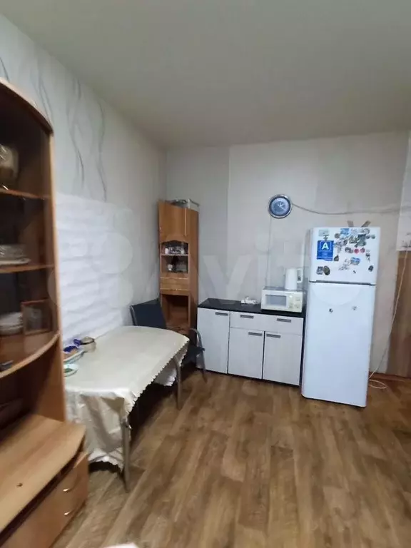 Комната 17 м в 3-к., 1/5 эт. - Фото 1
