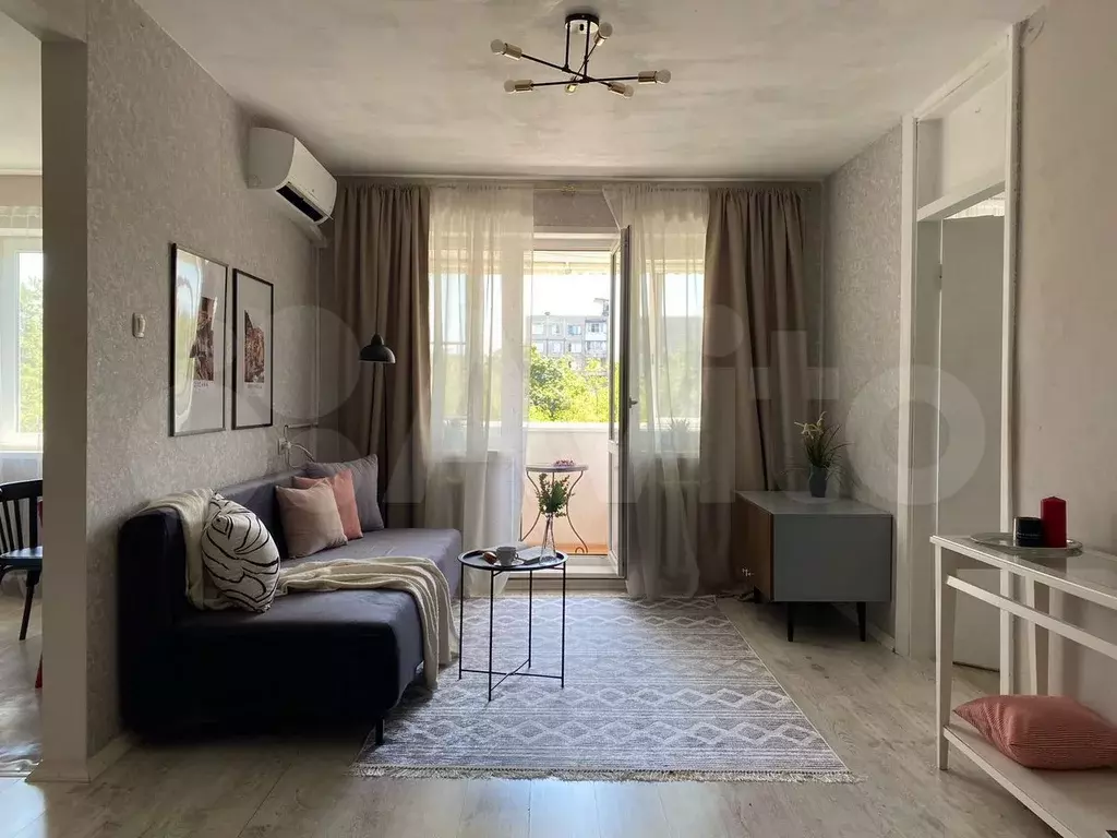2-к. квартира, 46 м, 5/5 эт. - Фото 0