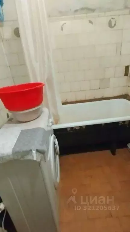 Комната Санкт-Петербург ул. Оскаленко, 4 (16.0 м) - Фото 0