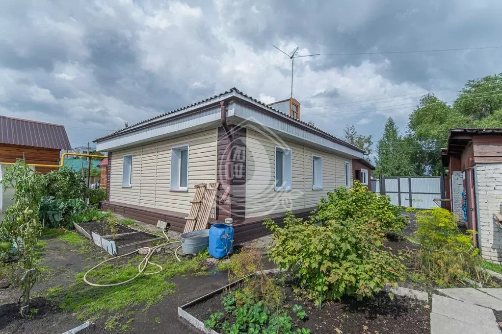 Дом в Алтайский край, Барнаул ул. Георгия Исакова, 89 (52 м) - Фото 0