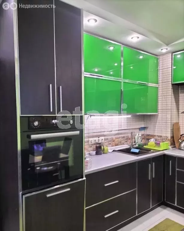 3-комнатная квартира: Севастополь, проспект Генерала Острякова, 250В ... - Фото 1